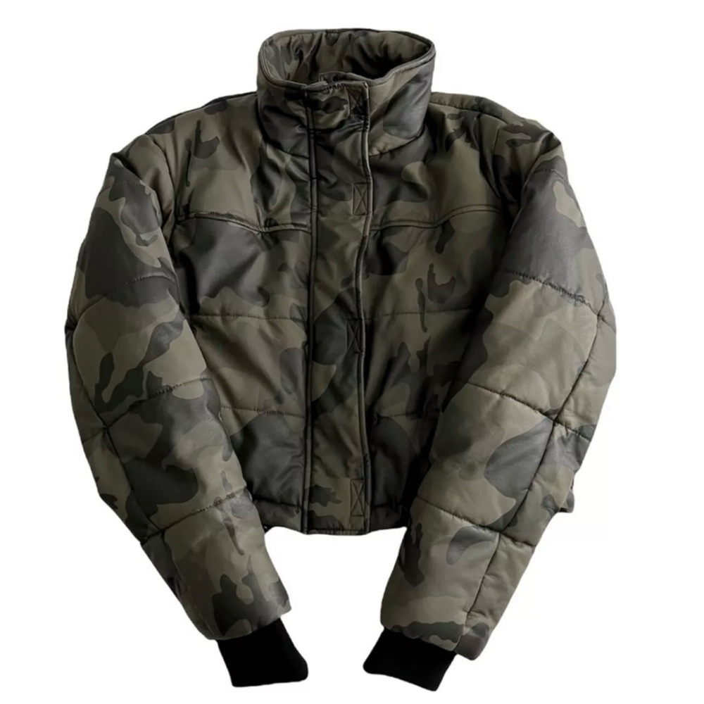 Bagatelle NYC Camo Cropped Puffer Jacket Army Green Black Medium